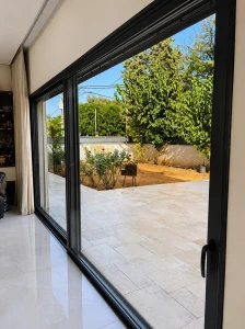 חלון אלומיניום פרימיום 9200 - מבית עבודה של אלום נוף פרוייקטים מתן אבוקראט