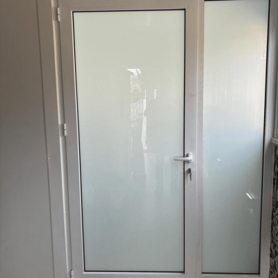 חלונות ודלתות אלומיניום