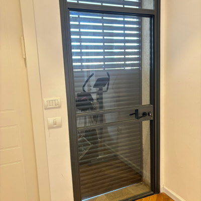 דלתות כניסה חיפוי אלומיניום