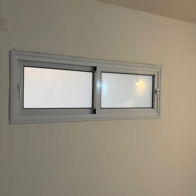 חלון הזזה אלומיניום